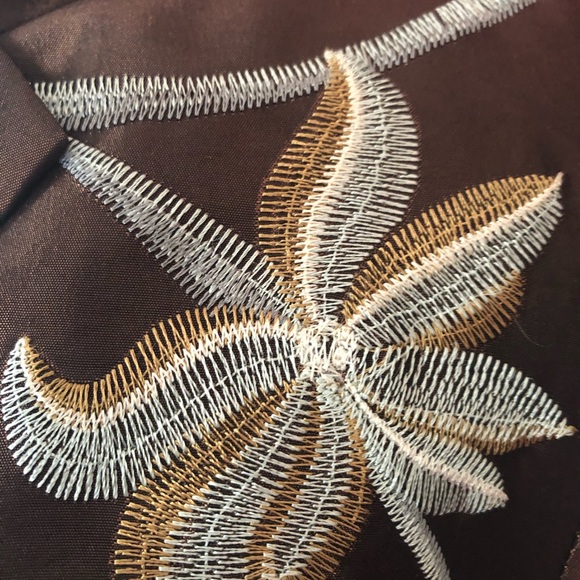 Floral Embroidered Jacket - Picture 5 of 5